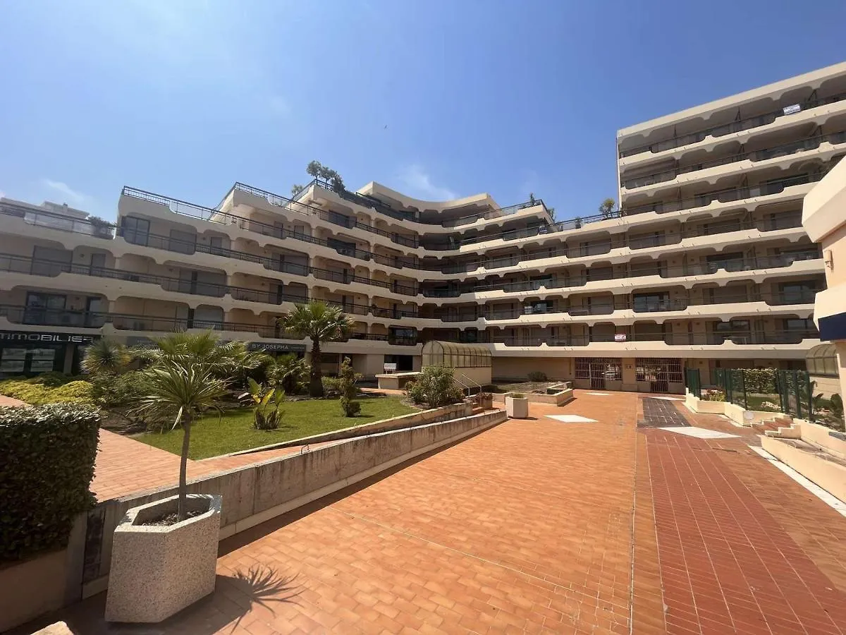 Studio Cabine Bord De Mer, 4 Pers, Terrasse, Res. Calme - Fr-1-226A-57 Frejus 0*,  France