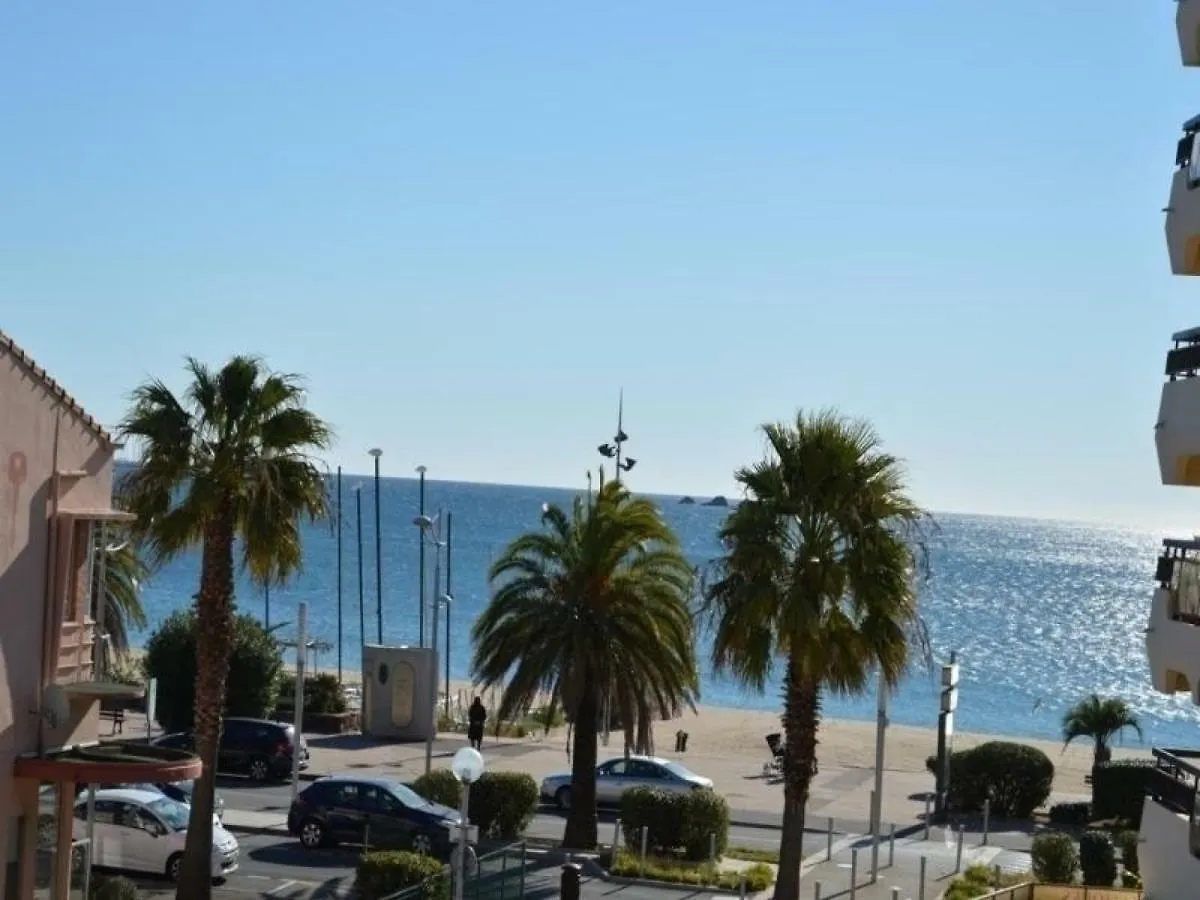 Apartment Studio Cabine Bord De Mer, 4 Pers, Terrasse, Res. Calme - Fr-1-226A-57 Frejus France